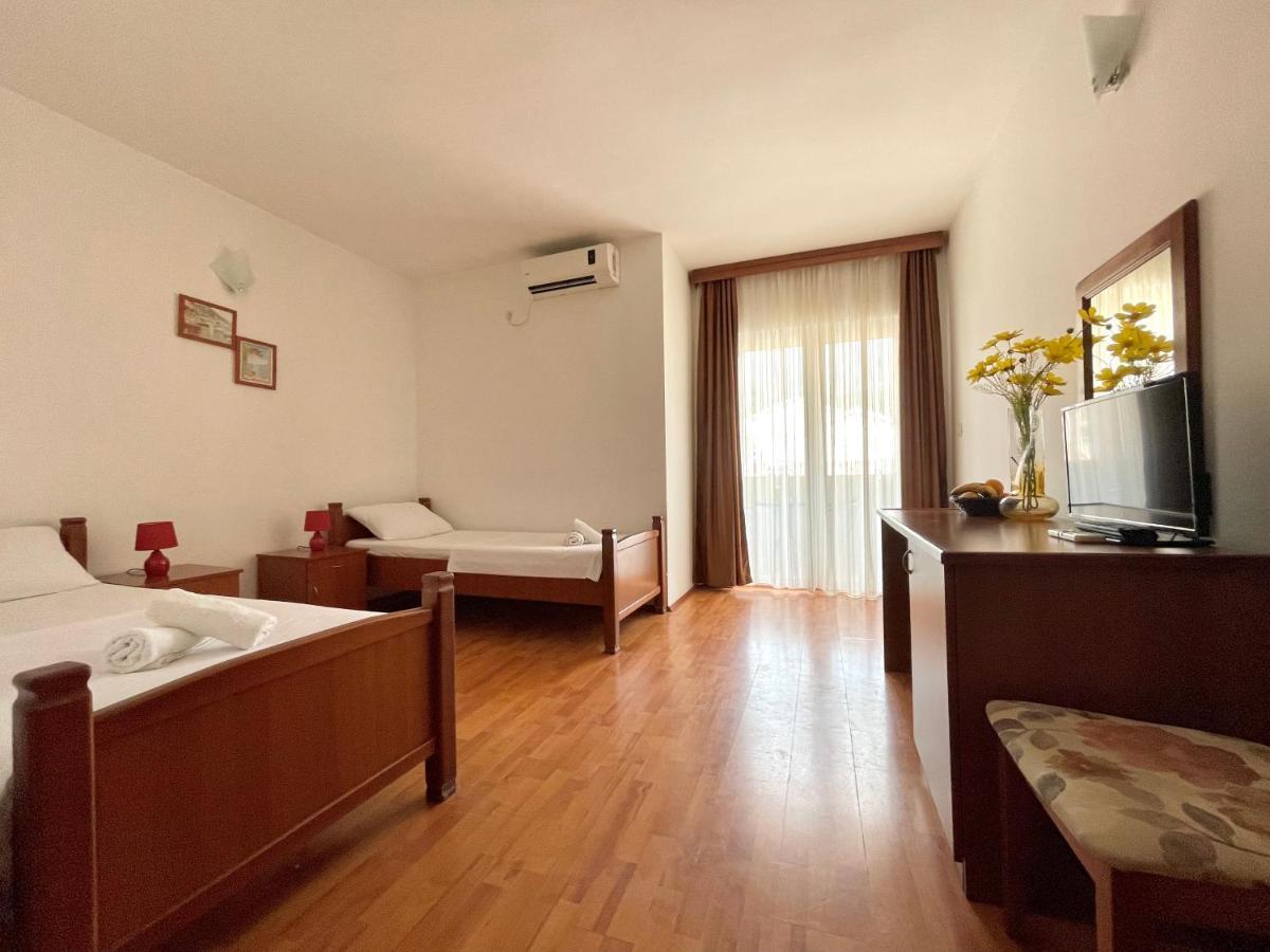 Villa Ns Velji Vinogradi Budva Buitenkant foto